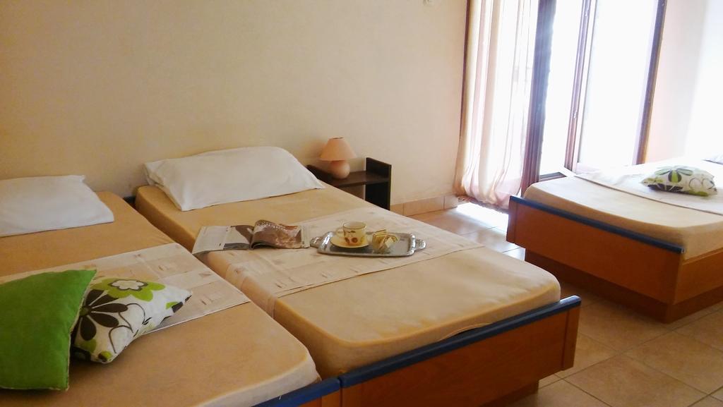 Apartmani Conar 大德尔韦尼克 外观 照片